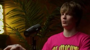 Сода Лав рассказал какой должна быть его девушка. @sodaluv1