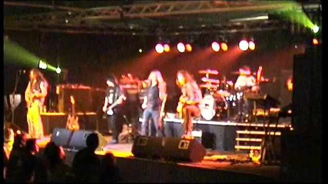 SHY live at the Celtic Warriors Bike Show .22/4/06 смотреть онлайн