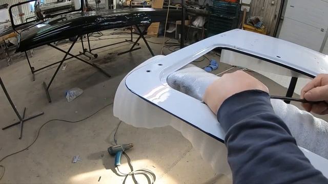 Land Rover Defender 5. Удаление вмятины двери. смотреть онлайн