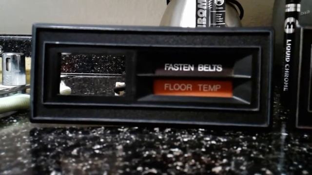 Molotow's Liquid Chrome Pen Demo смотреть онлайн