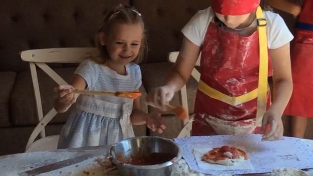 Детская кулинарная школа Cipollino от траттории Fettuccine смотреть онлайн