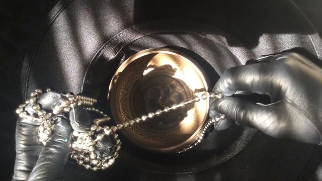 LEATHER GLOVES🖤 VINTAGE LONG LEATHER OPERA GLOVES🖤 RELAXING 🎧 WHISPER 🇳🇱 [[ASMR]] смотреть онлайн