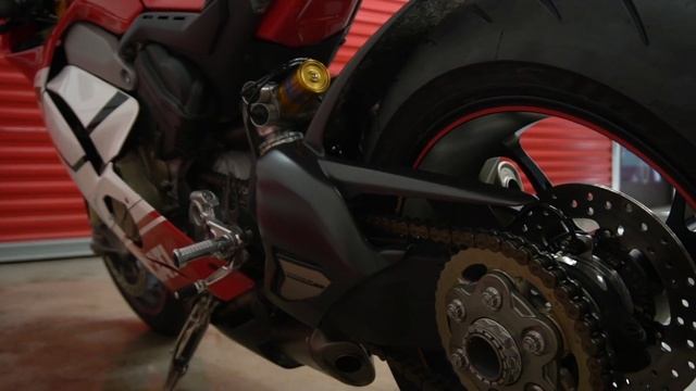 2019 Ducati Panigale V4 Speciale смотреть онлайн