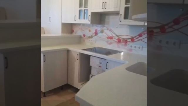 Примеры кухонь от компании "Мир вокруг кухни" смотреть онлайн