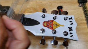 Gotoh Tuners Machine Heads SG381-01 - Chrome - 3 Per Side 07202CX Installation