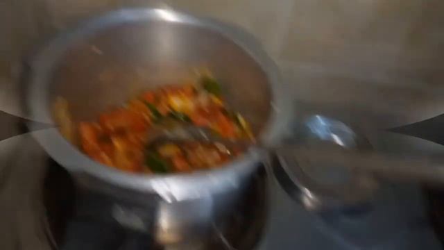 |potato kurma in tamil|potatogravy for chapathi|urulai kizhangu kurma|gravy for poori chapathi dosa смотреть онлайн