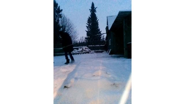 Наконец то снег!!! покраска стен на кухне) смотреть онлайн