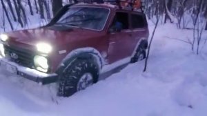 Сафари 500  31 на ниву в снег как едет!!!