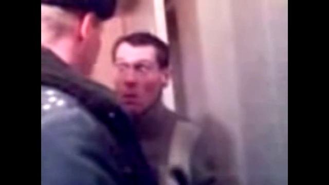 Дверь запели