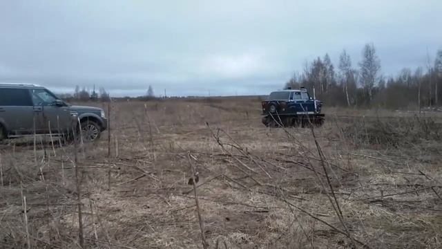 Вытаскиваем Land Rover Descovery около Саревского озера смотреть онлайн