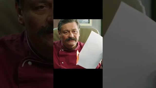 🤣😳НОСКИ В ЦЕНТРИФУГЕ 😳🤣 #огузок #элеон #кухня #гранд #отель #сериал #салат #моменты #эдит #кино #52 смотреть онлайн