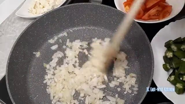 Fresh okra with Indian Panir cheese/Frische Okra mit indischem Panir-Käse смотреть онлайн