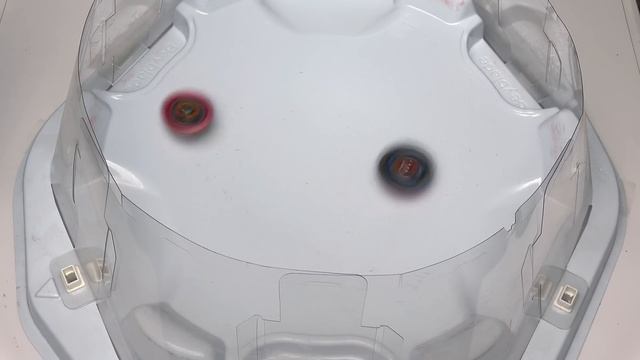 FIRST URANUS PROTOTYPE vs BRAVE VALKYRIE  Beyblade Burst Super King ベイブレードバーストスーパーキング