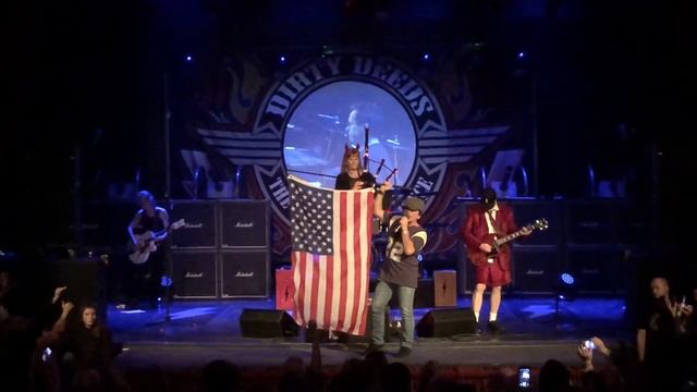 Dirty Deeds - Rochester Opera House - 11/3/18 USA смотреть онлайн