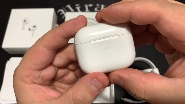Abrindo A Caixa Dos AirPods Apple Fone De Ouvido Bluetooth AirPods 3º Geração Modelo A2564 MME73BE/