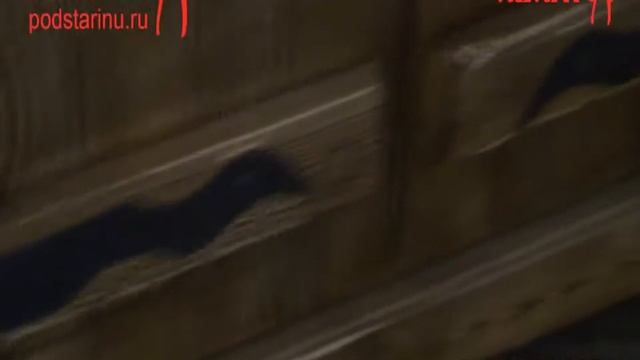 Тумбочка под старину классическая из натурального дерева смотреть онлайн