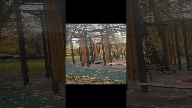 Зеленоградск, детские качельки. смотреть онлайн