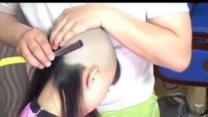 Brave College girl dry headshave with straight Razor || women headshave for dandruff || headshave