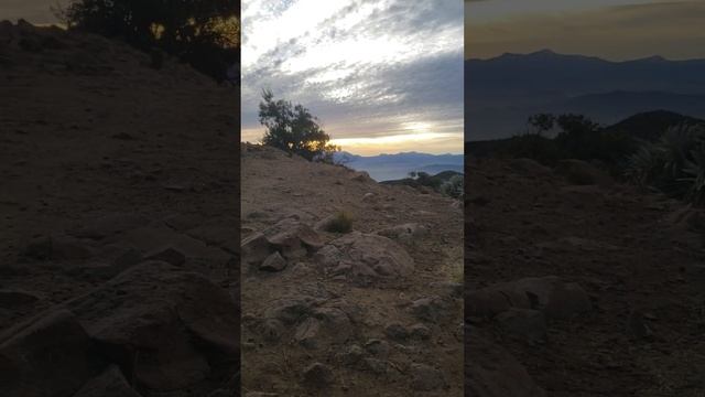 Обед на горе Cerro Manquehue. Сантьяго. Чили. #travel #mountains #hiking