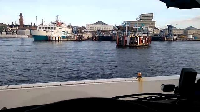 Двери открываются, следующая остановка - Sweden! смотреть онлайн