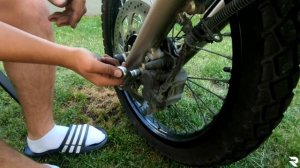 | KAWASAKI KLE 500 | Brake pads replacement