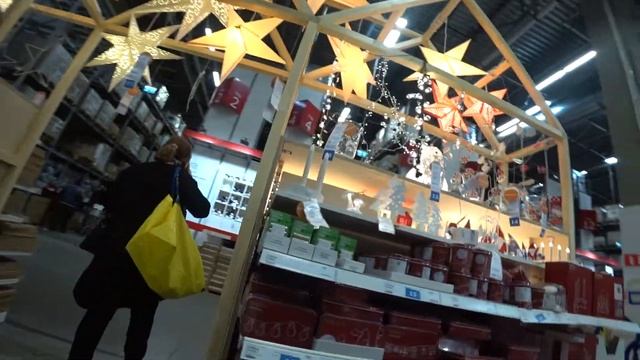 Новогодняя ИКЕА ,пришли за покупками ,А ДетИ играют в КУХНЮ.. смотреть онлайн