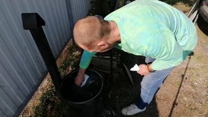 Обжигаю казан после долгого хранения.