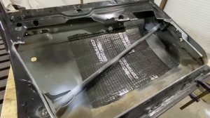 Рихтовка вмятой двери ВАЗ приора