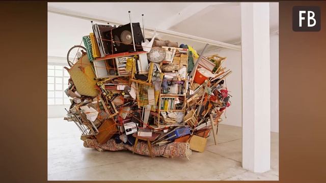 Мама приложила деньги к мусору и стала наблюдать за членами семьи смотреть онлайн