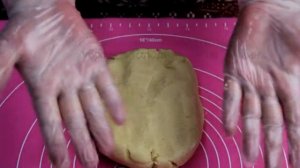 Песочные кольца с орехами. Рецепт вкусного домашнего печенья.