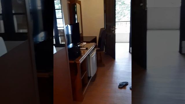 Nginep di Royal Safari Garden, Review Kamar Deluxe Cendrawasih Room dan Fasilitasnya yg Seru!! смотреть онлайн