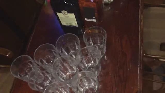 Riverside подготовка к банкету смотреть онлайн