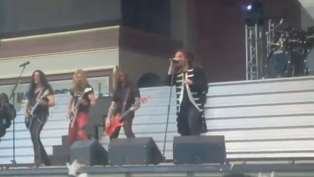 Hammerfall Glory To The Brave Stockholm Gröna Lund 090529 смотреть онлайн