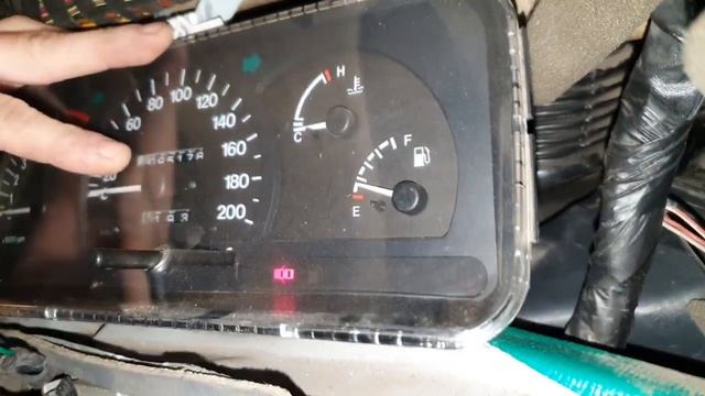 Daewoo Nexia - Устранение дребезжание доски приборов смотреть онлайн