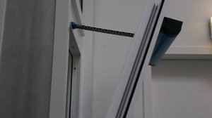 Оконная автоматика. Откидное окно с нижним подвесом, открытие внутрь, с цепным электроприводом