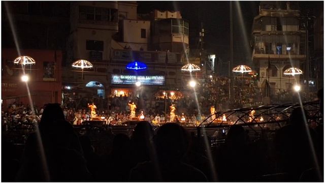 Boat Safari in Varansi city #manikarnika, #boatsafari  #rupsmridanga #gangaarti  #banarasheritage