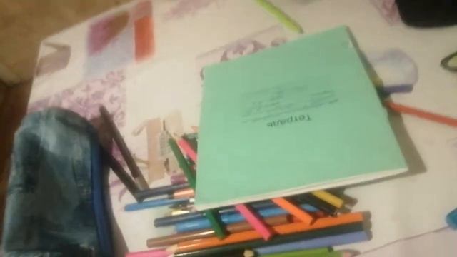 сидим в 12 часов ночи, лдни на кухне, все спят, мы остались сидеть одни. 🙄 смотреть онлайн