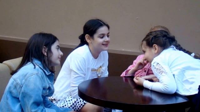 Детский банкет в кафе "Стумари" смотреть онлайн