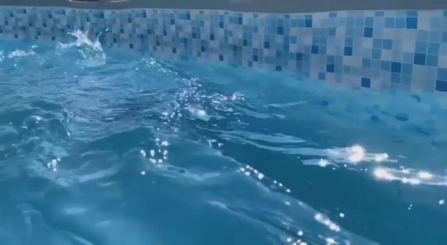 Релакс! Красивые моменты с водой в бассейне под расслабляющую музыку!!! смотреть онлайн