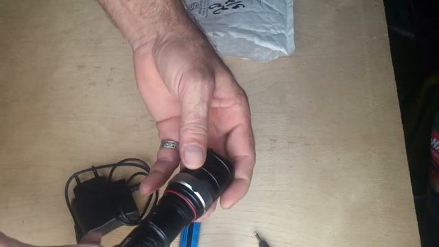 Обзор фанарика YZ1873 C Gree XML T6 смотреть онлайн