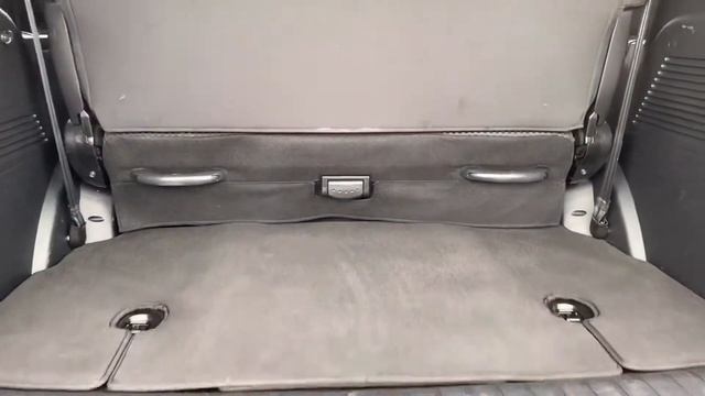 SsangYong Turismo SE смотреть онлайн