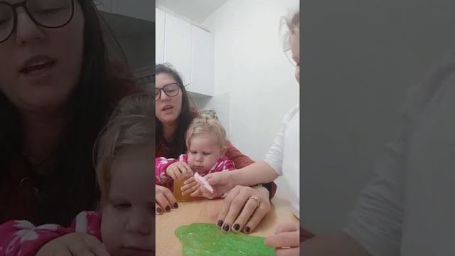 СЛАЙМ ТАЙМ! ИЛИ,ЧТО МЫ ДЕЛАЕМ НА КУХНЕ ПОКА ПАПА СПИТ!! смотреть онлайн