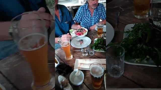 Друзья, грузинская кухня, отдых. смотреть онлайн