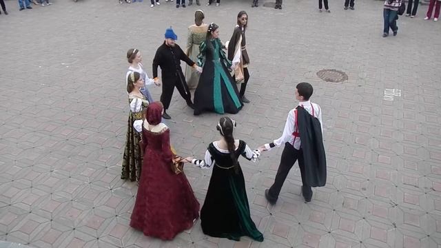 Бранль Шарлотты от клуба исторического танца смотреть онлайн