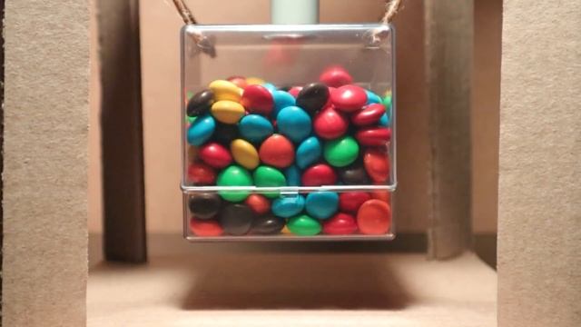 ИГРА В КАЛЬМАРА ИЗ КАРТОНА ЧАСТЬ 3! НУБИК СТИВ ИЗ МАЙНКРАФТА ИДЁТ ЧЕРЕЗ СТЕКЛЯННЫЙ МОСТ! ИСПЫТАНИЯ! смотреть онлайн