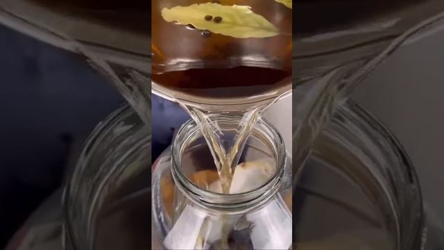 Clip from Кушать поданоДомашняя малосольная селедка в банке