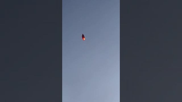 Китайский фонарик "Горящее 💓" смотреть онлайн