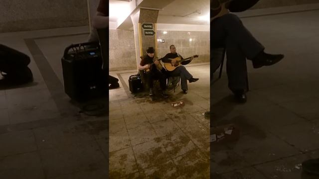 Угол м.Горького и республики Тюмень сегодня снимал АпостолБахуса