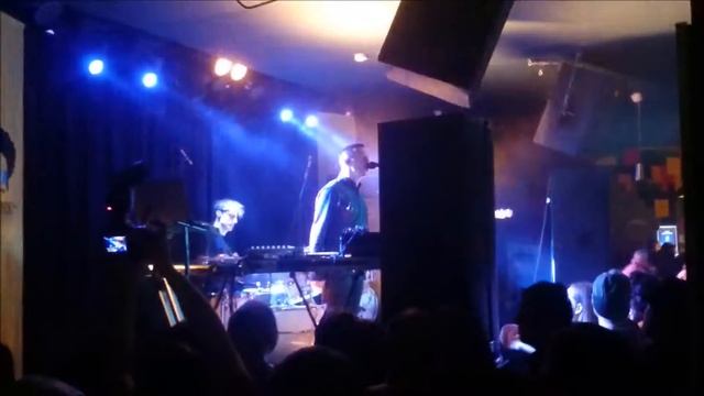 Дельфин в Краснодаре (акустика, 30.04.2017) смотреть онлайн