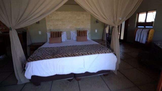 Bush facing room at Arathusa Safari Lodge смотреть онлайн